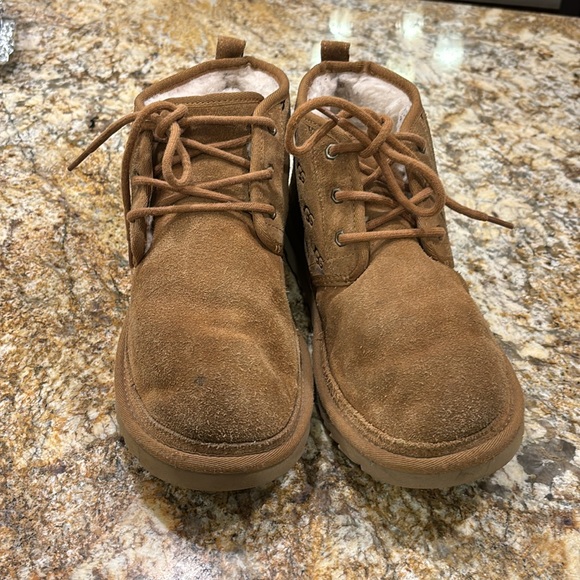 Men’s Neumel Uggs - Picture 2 of 11